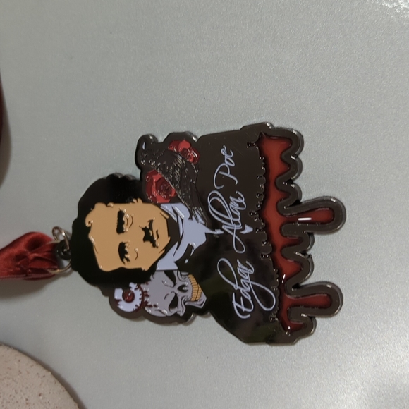 Edgar Allan Poe Series Virtual Race Medal - Picture 2 of 3